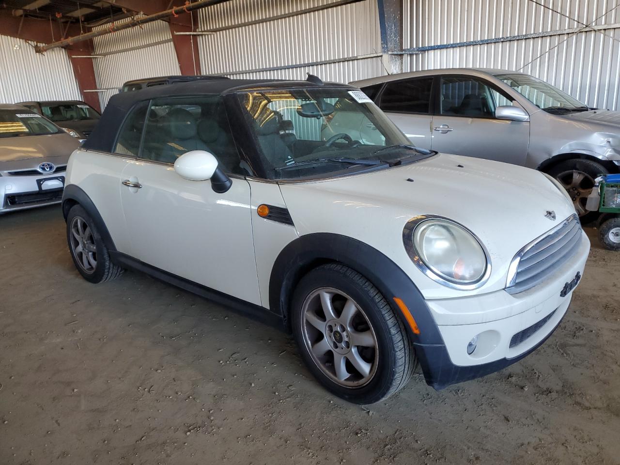 2010 MINI Cooper - Image 4