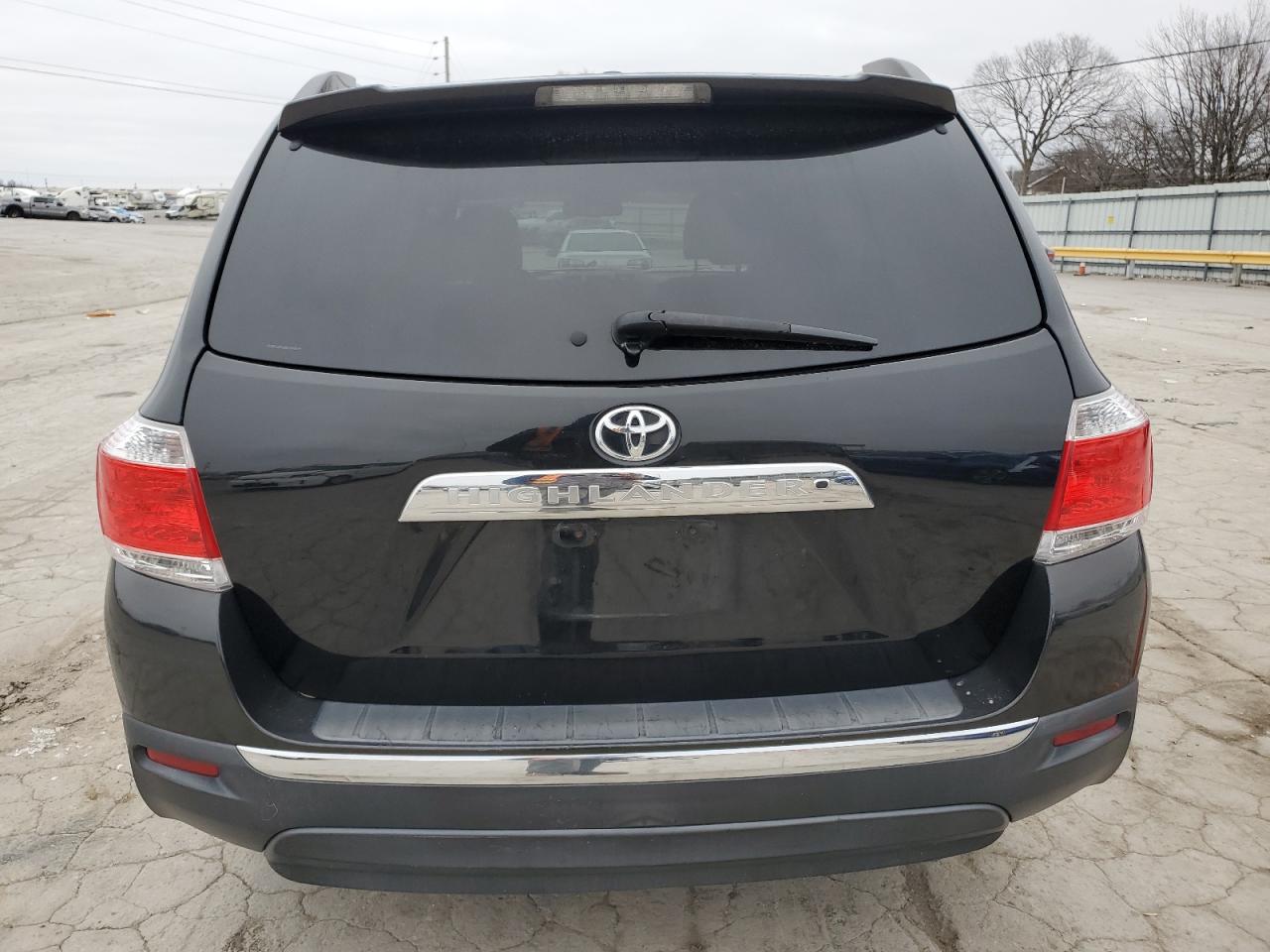 2011 Toyota Highlander - Image 6