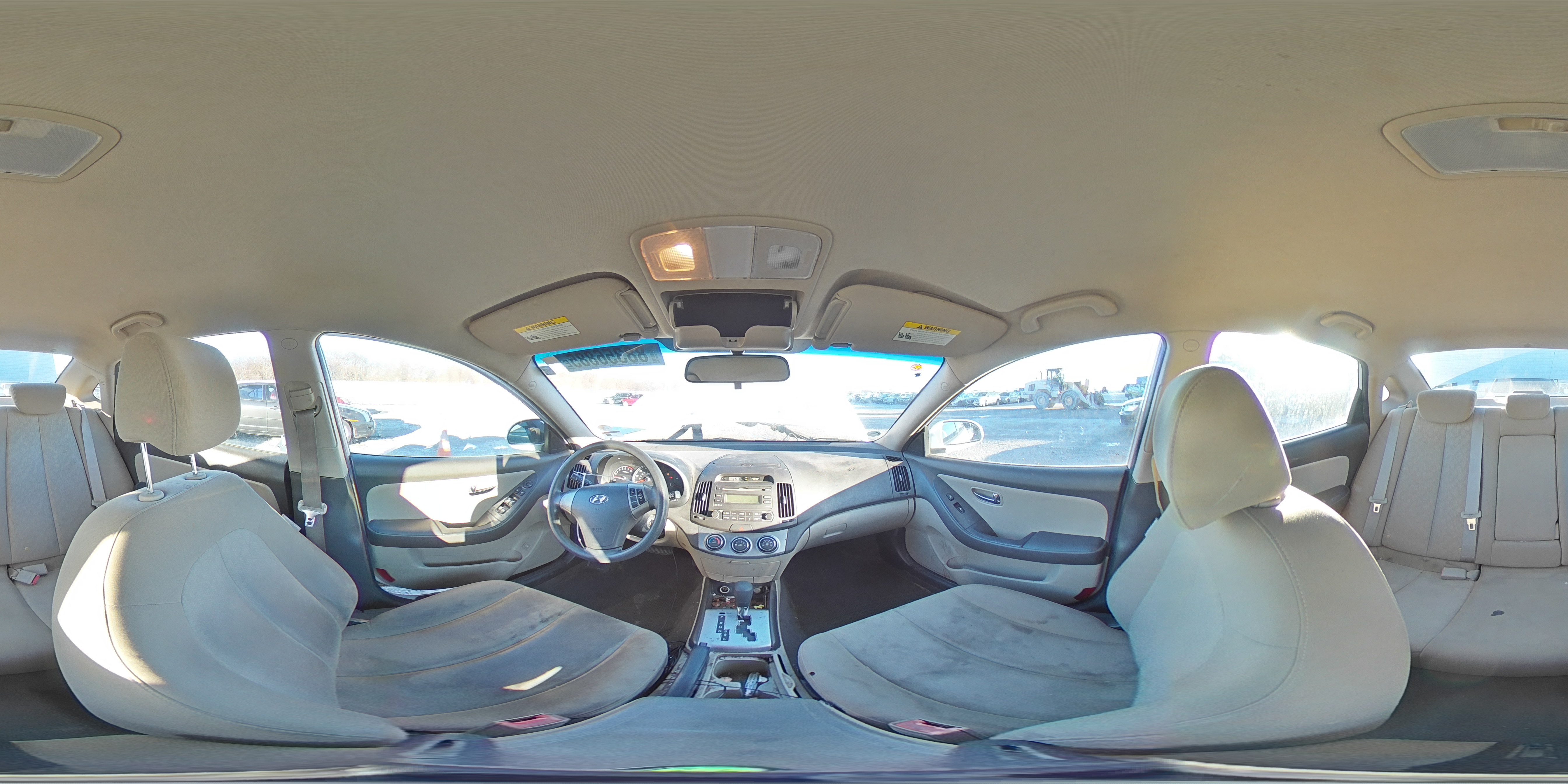2010 Hyundai Elantra - Image 13