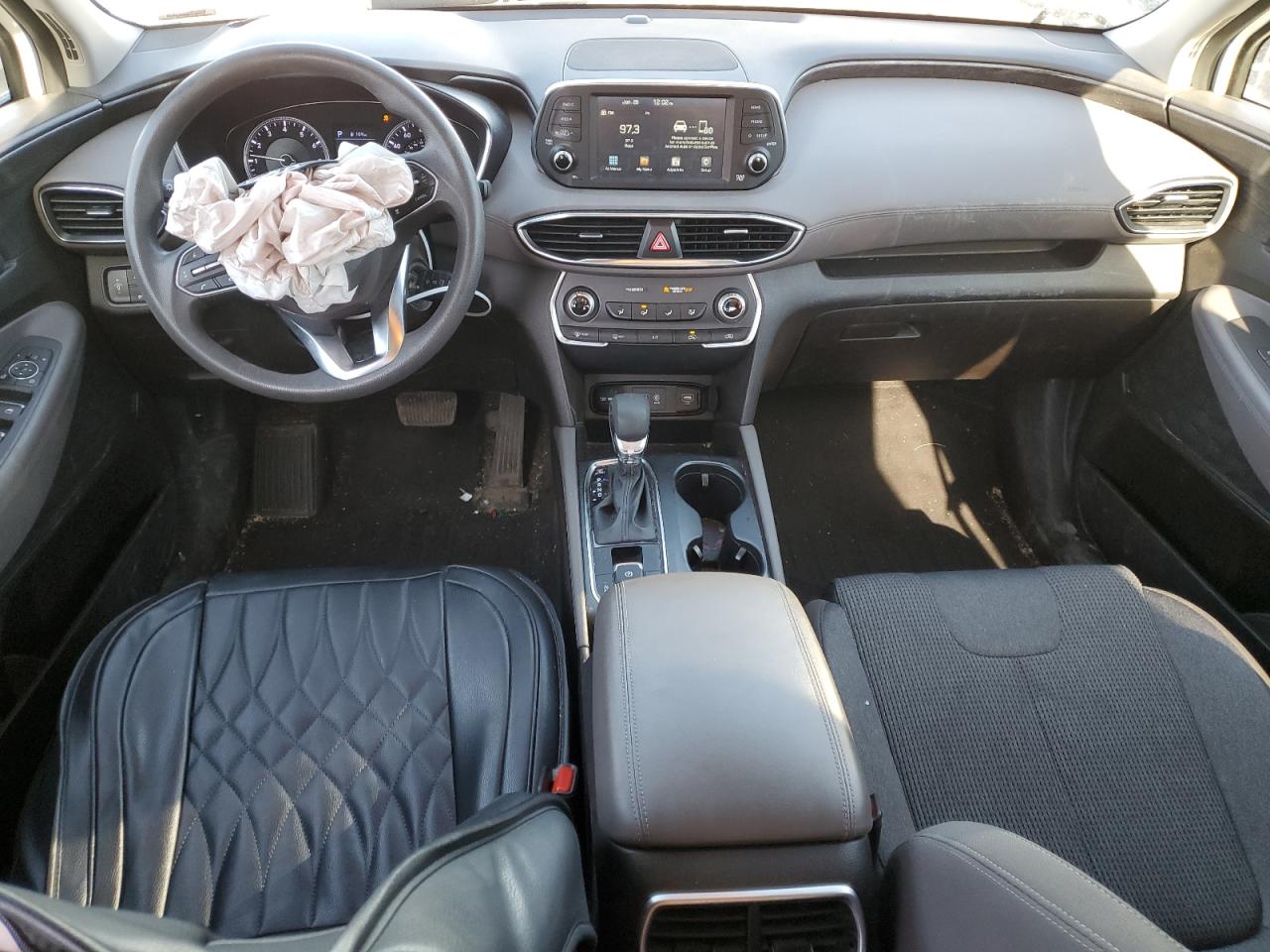 2019 Hyundai Santa Fe - Image 8