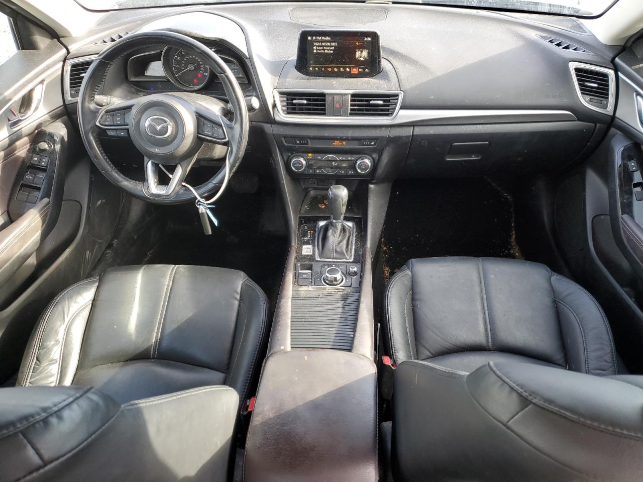 2017 Mazda 3 - Image 8