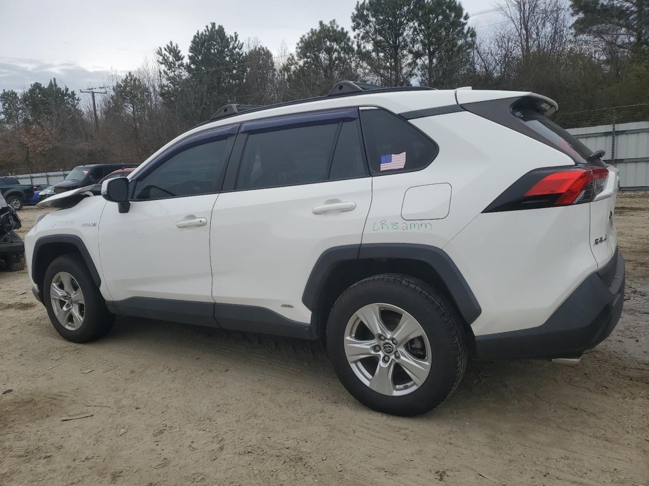2019 Toyota RAV 4 - Image 2