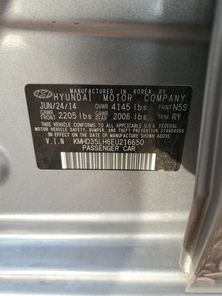 2014 Hyundai Elantra - Image 12