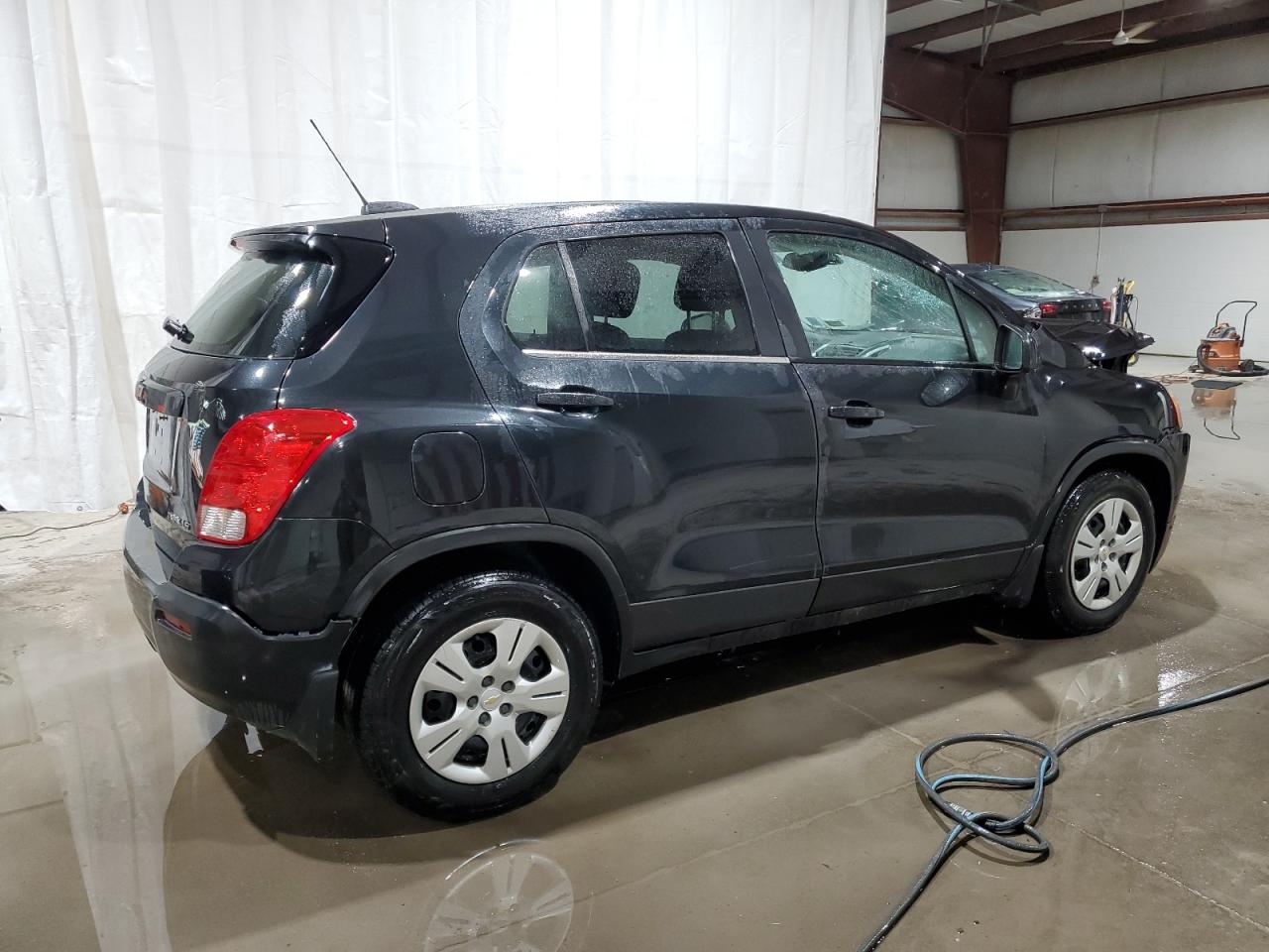 2015 Chevrolet Trax - Image 3