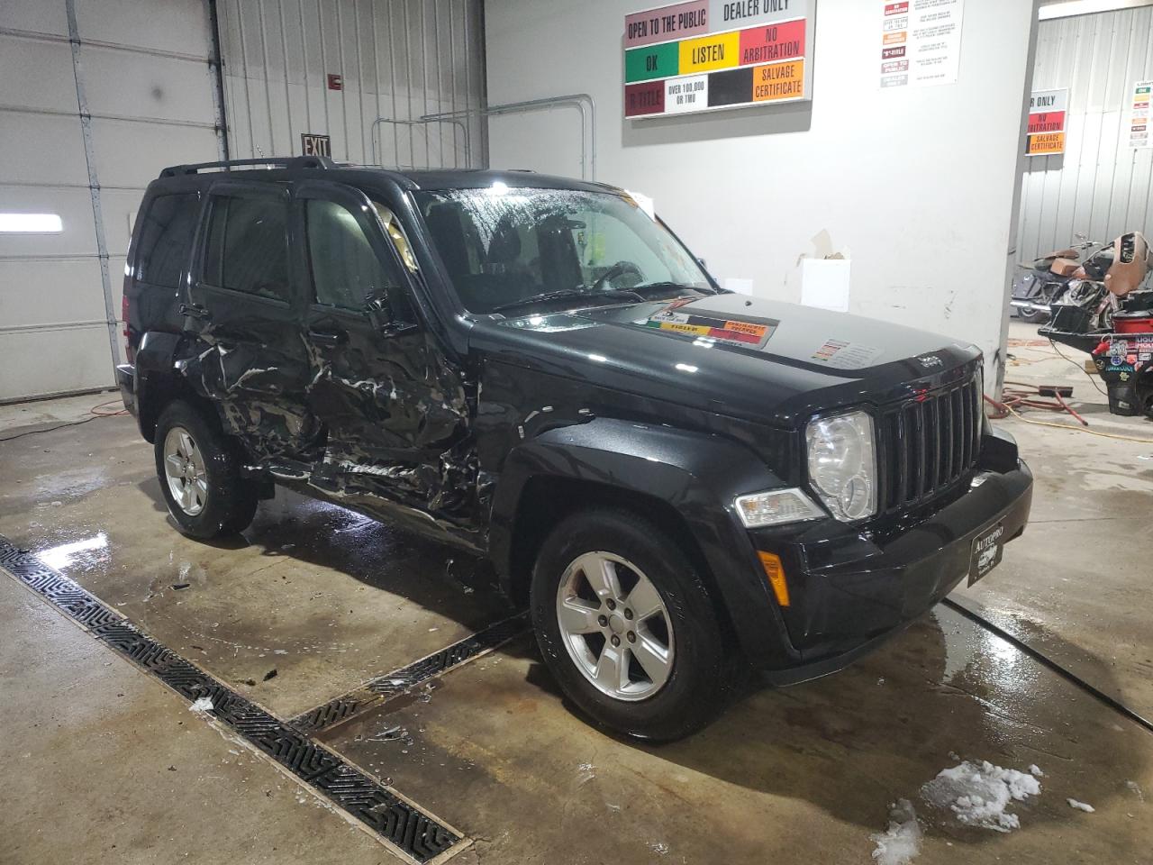 2012 Jeep Liberty (North America) - Image 4