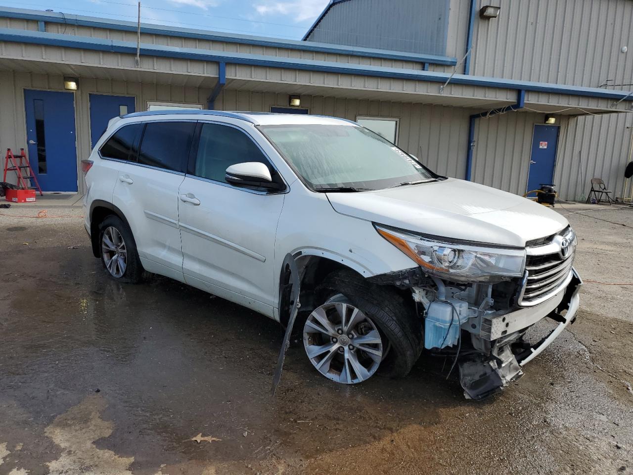 2015 Toyota Highlander - Image 4