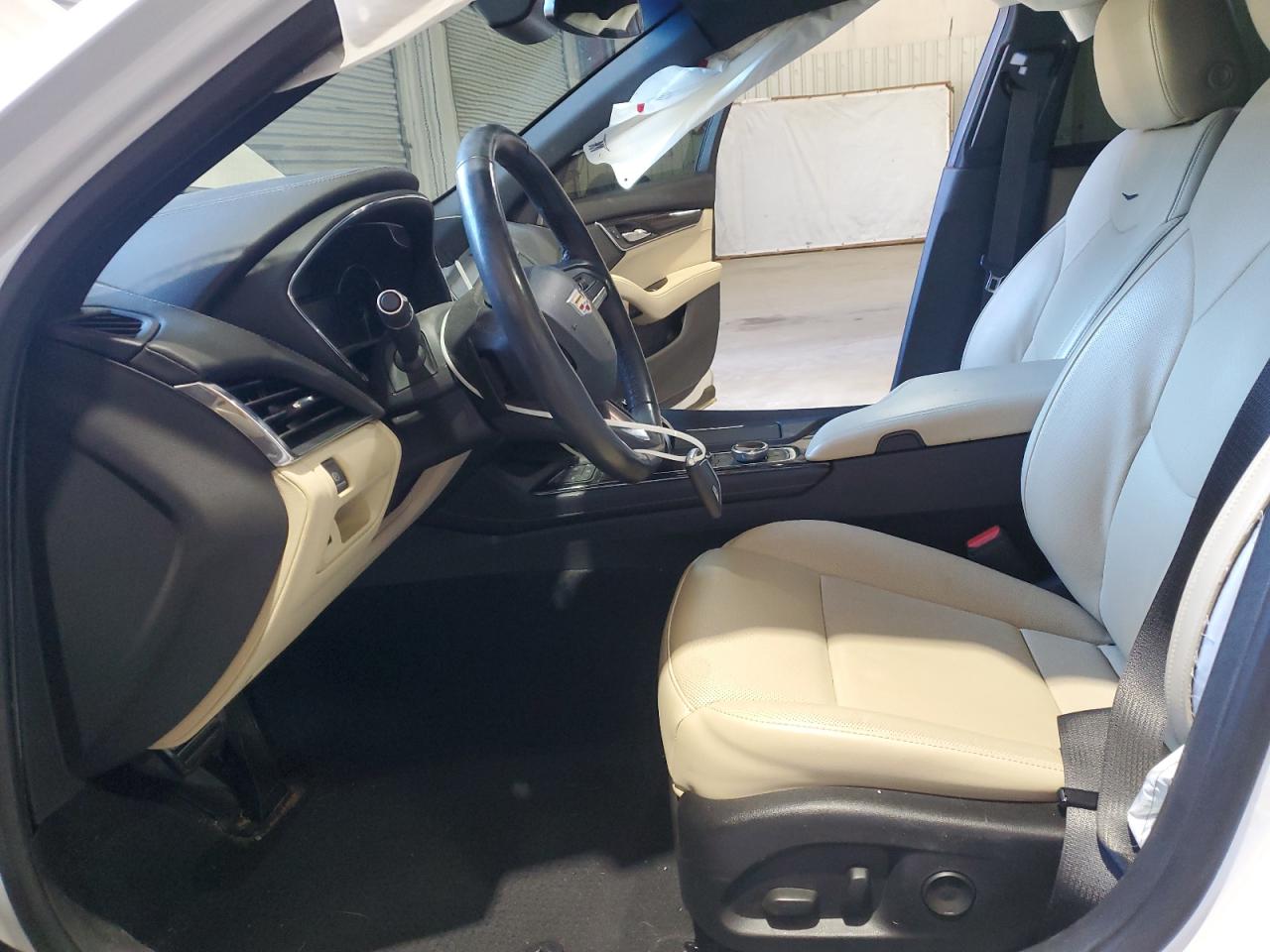 2021 Cadillac CT5 - Image 7