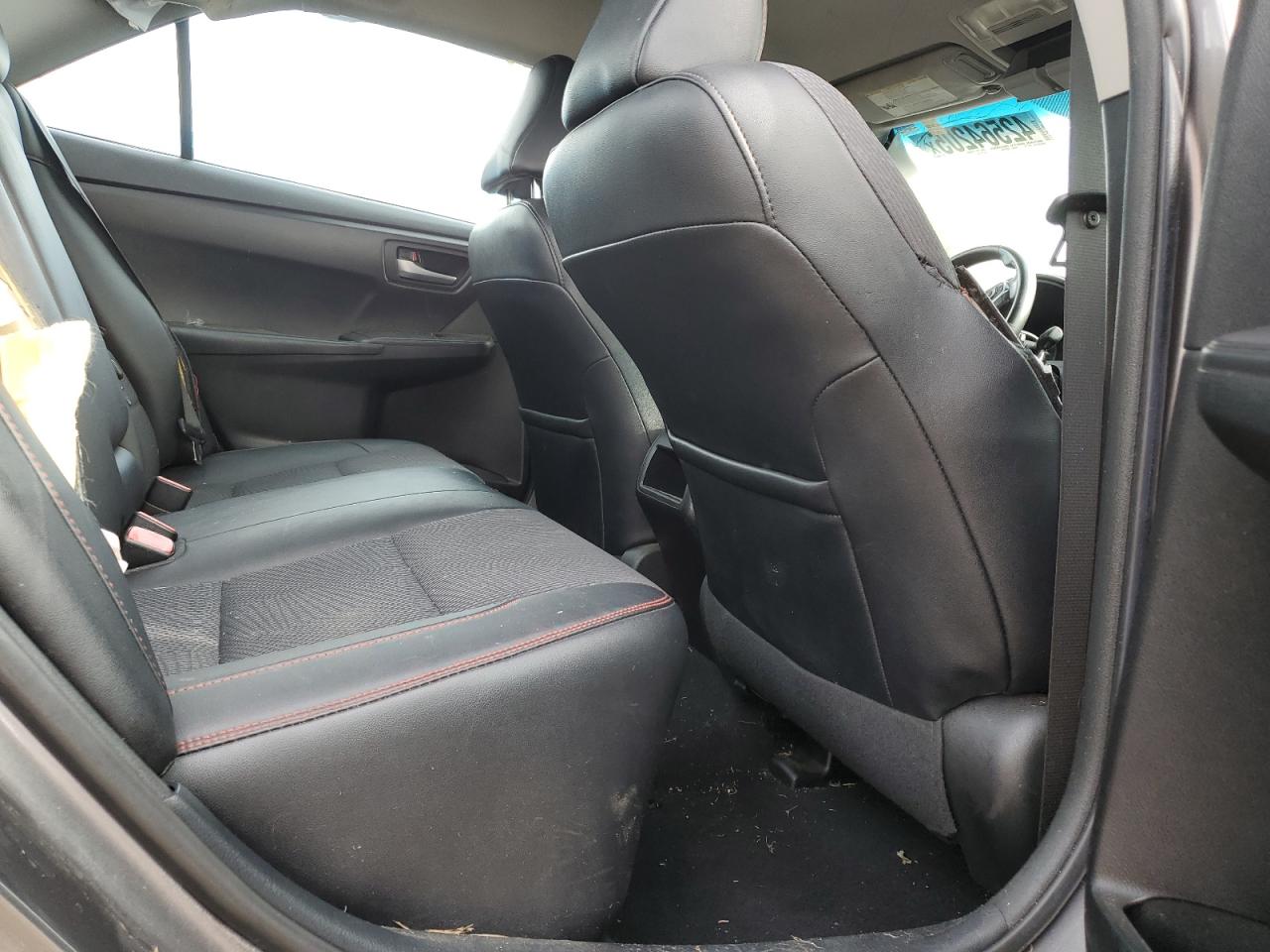 2017 Toyota Camry - Image 10