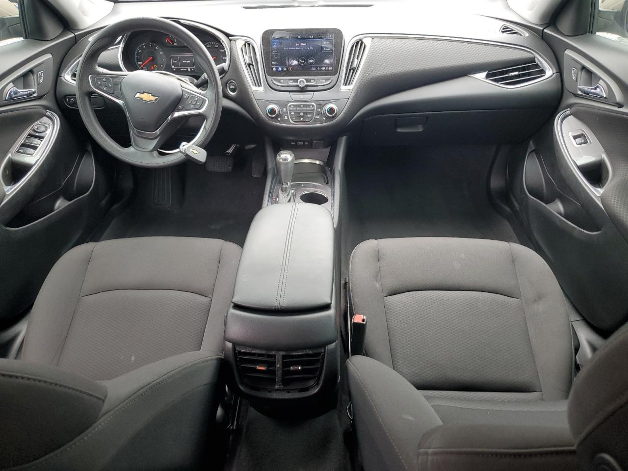 2019 Chevrolet Malibu - Image 8