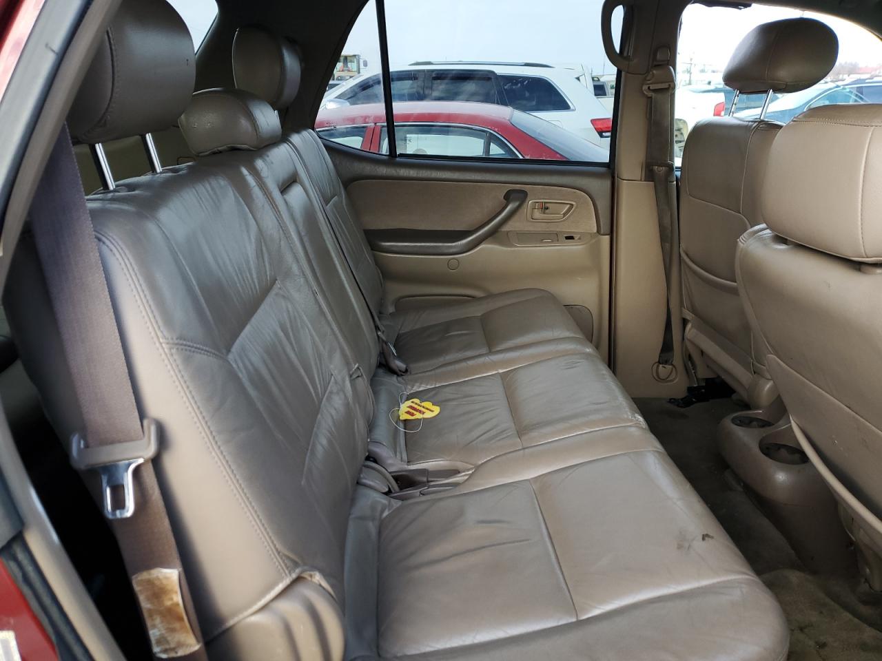 2004 Toyota Sequoia - Image 11