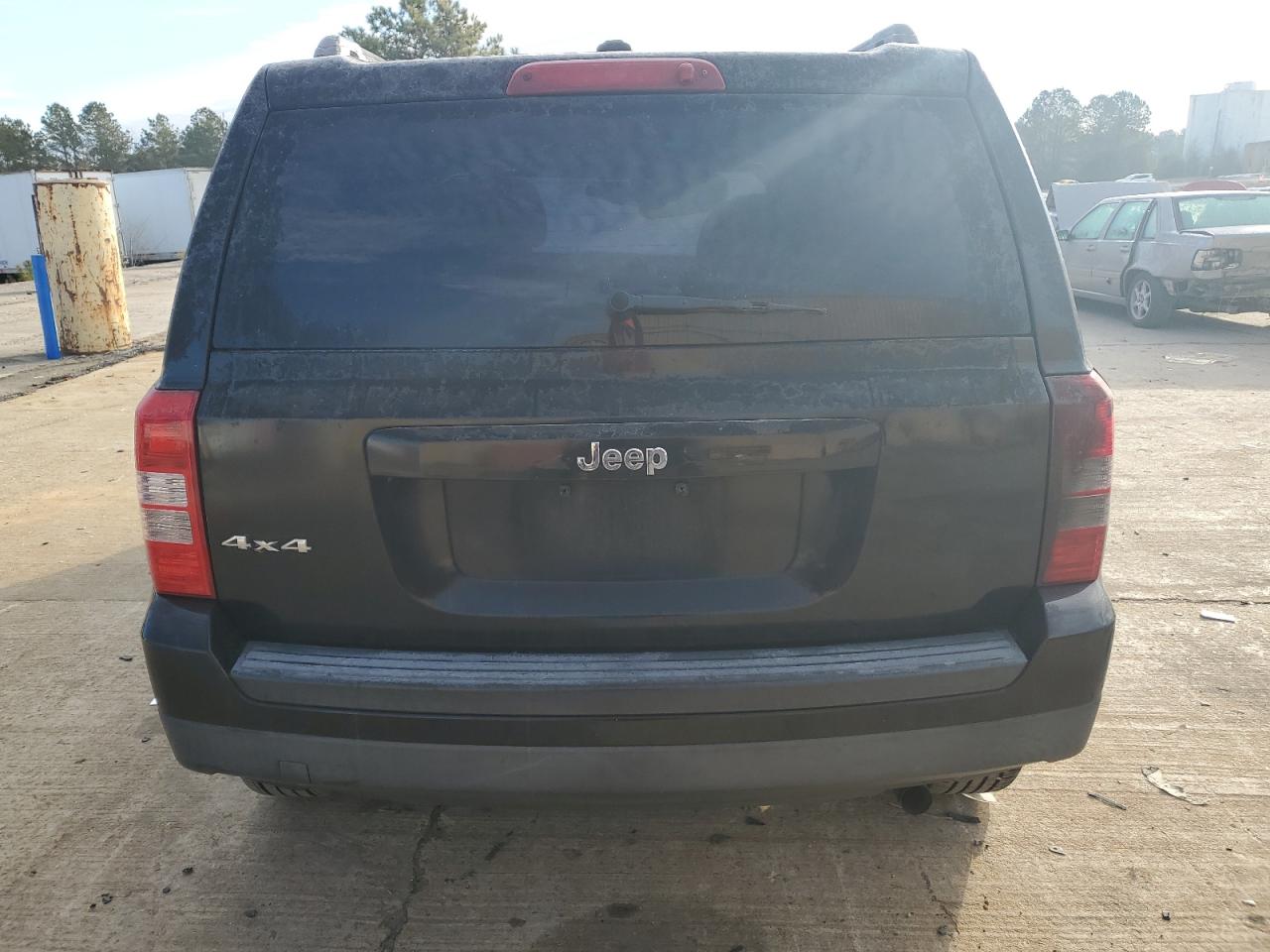 2016 Jeep Liberty (Patriot) - Image 6