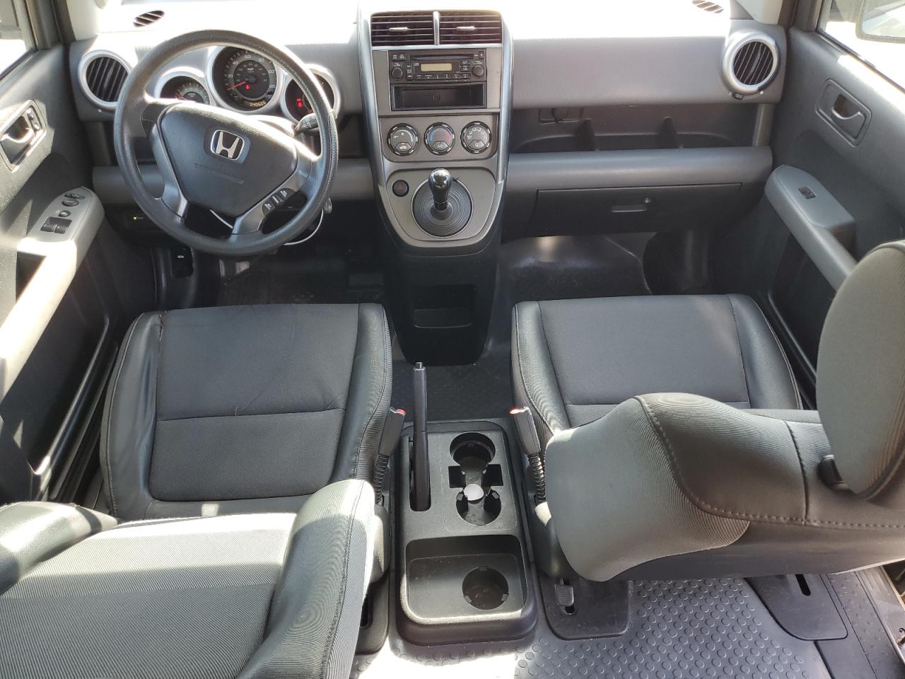2005 Honda Element - Image 8
