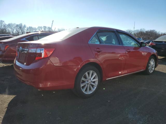  TOYOTA CAMRY 2014 Czerwony