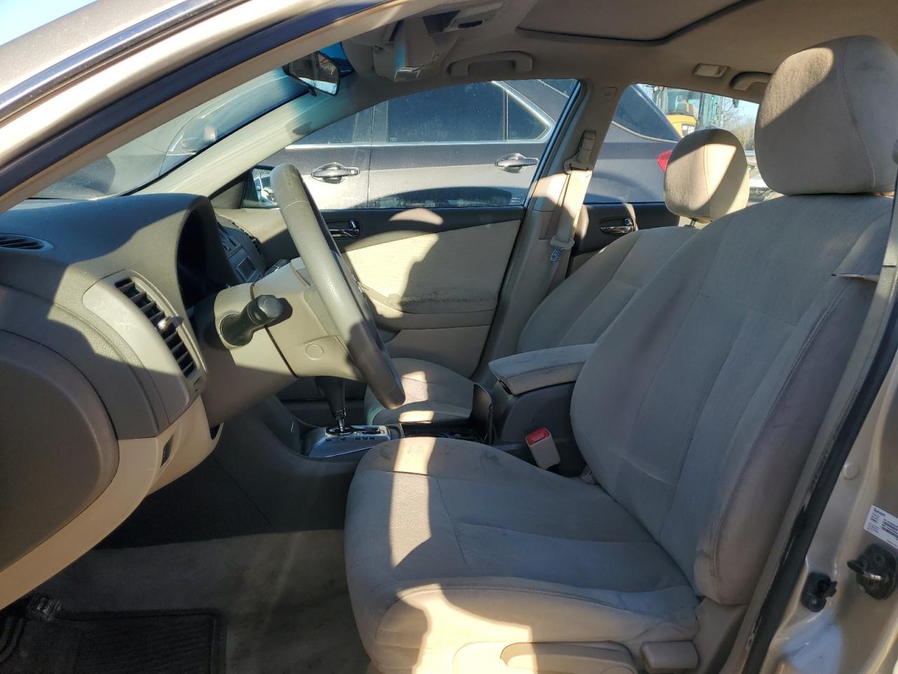2010 Nissan Altima - Image 7