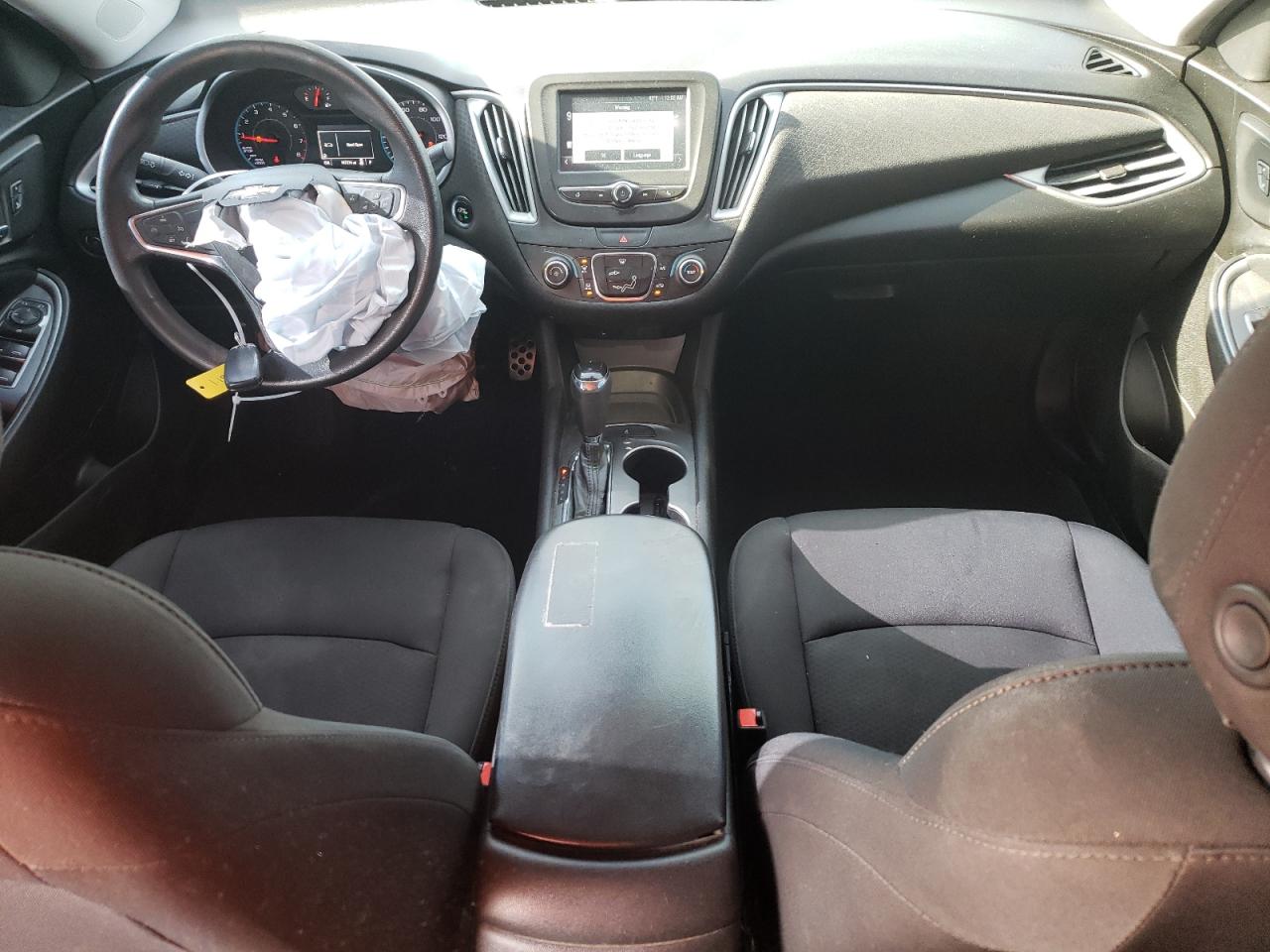 2017 Chevrolet Malibu - Image 8