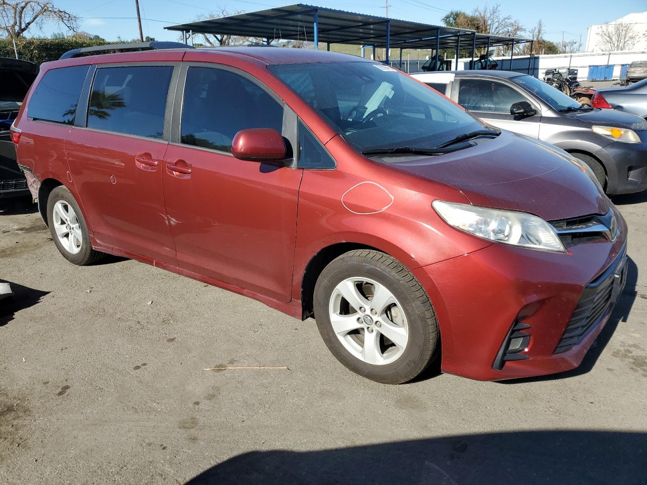 2018 Toyota Sienna - Image 4