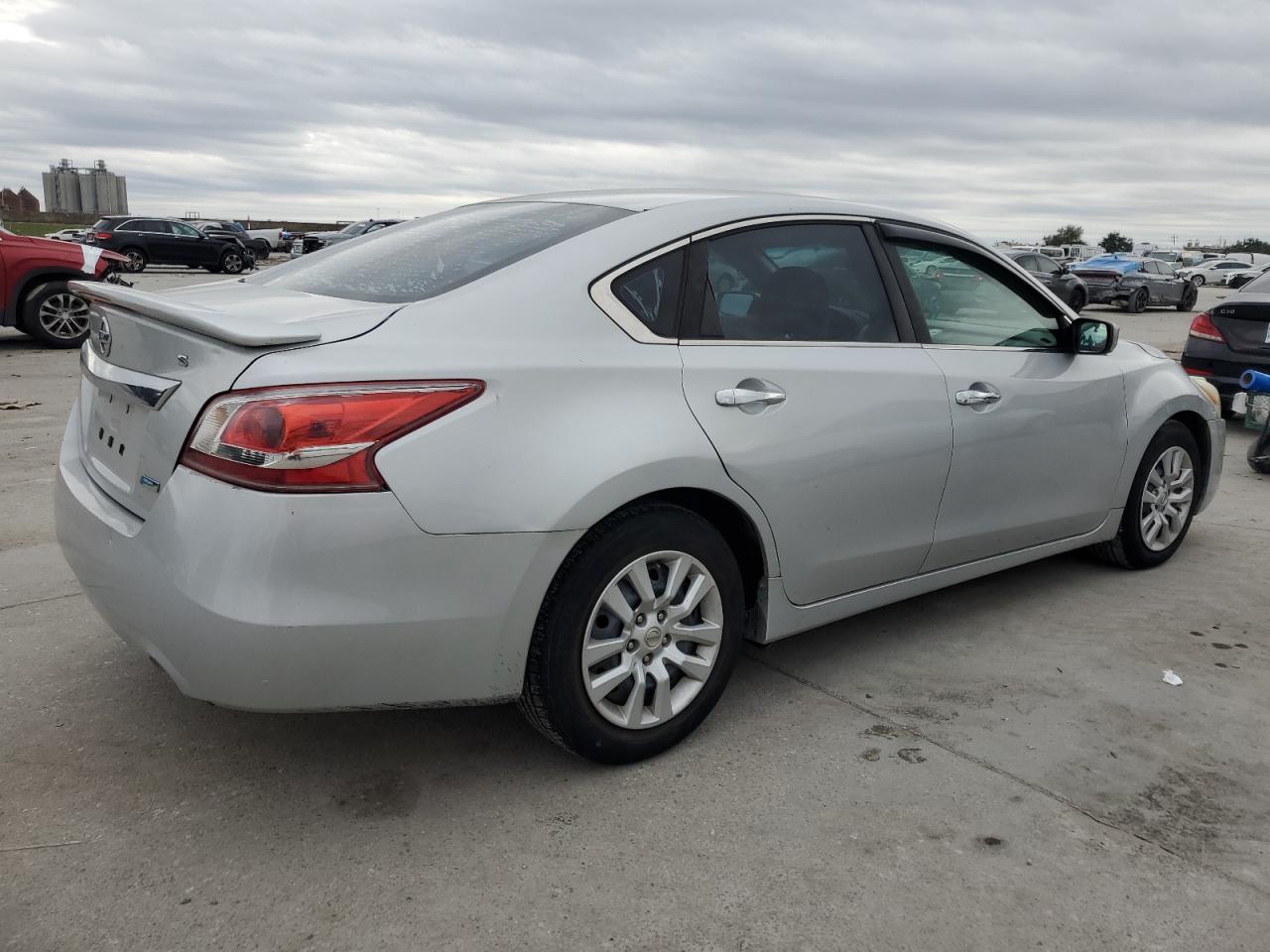 2013 Nissan Altima - Image 3