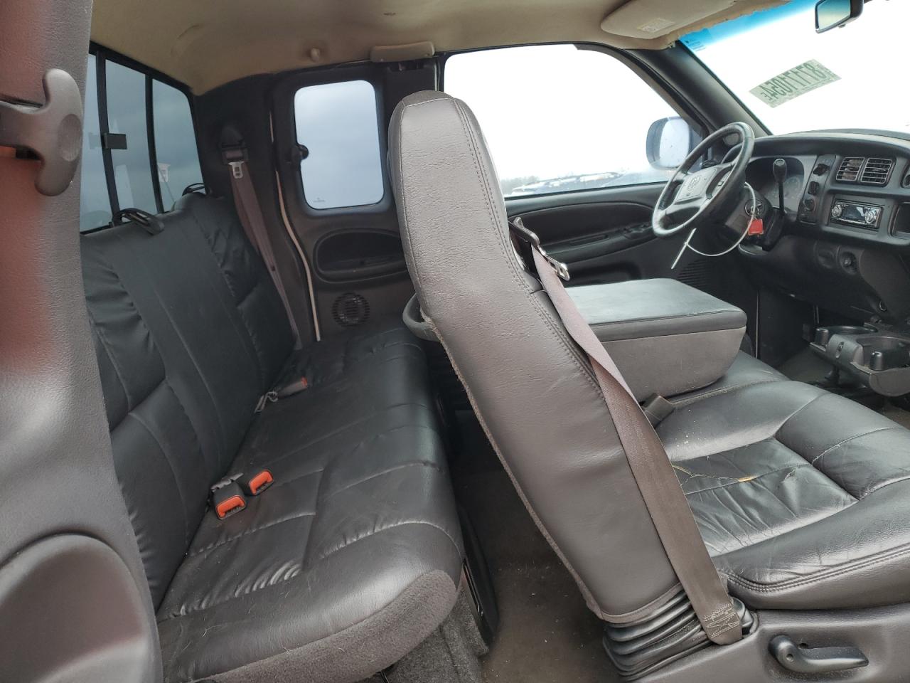 2001 Dodge RAM - Image 10