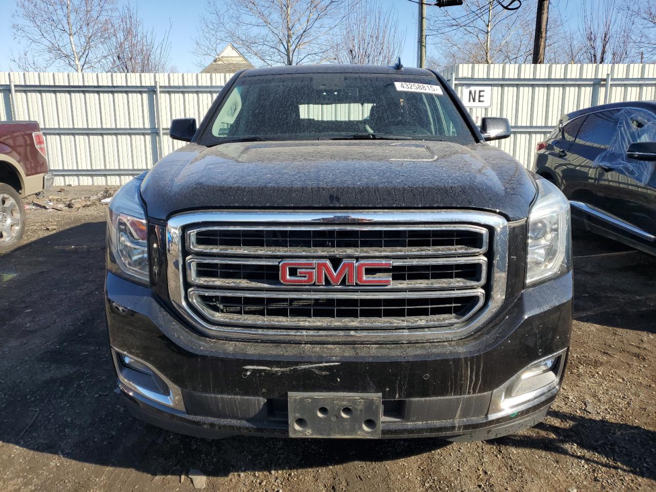 2015 GMC Yukon - Image 5