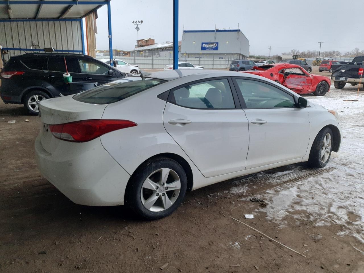 2013 Hyundai Elantra - Image 3