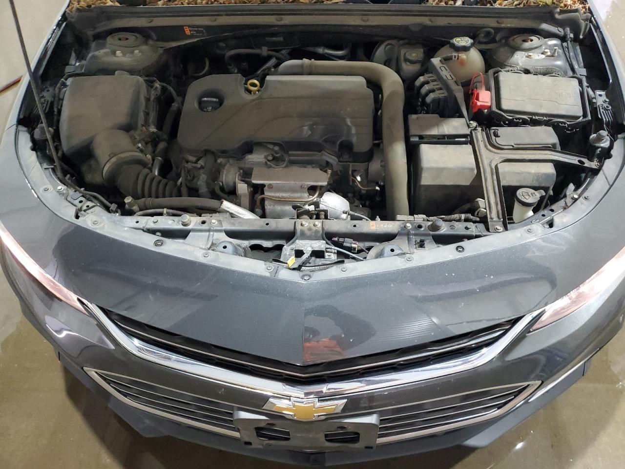 2017 Chevrolet Malibu - Image 11