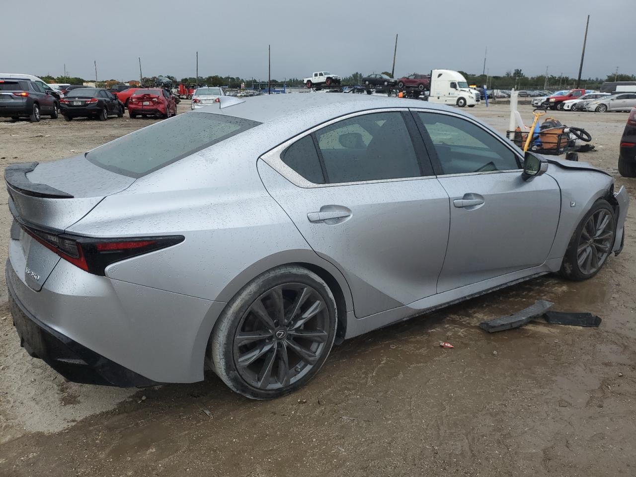 2022 Lexus IS - Image 3