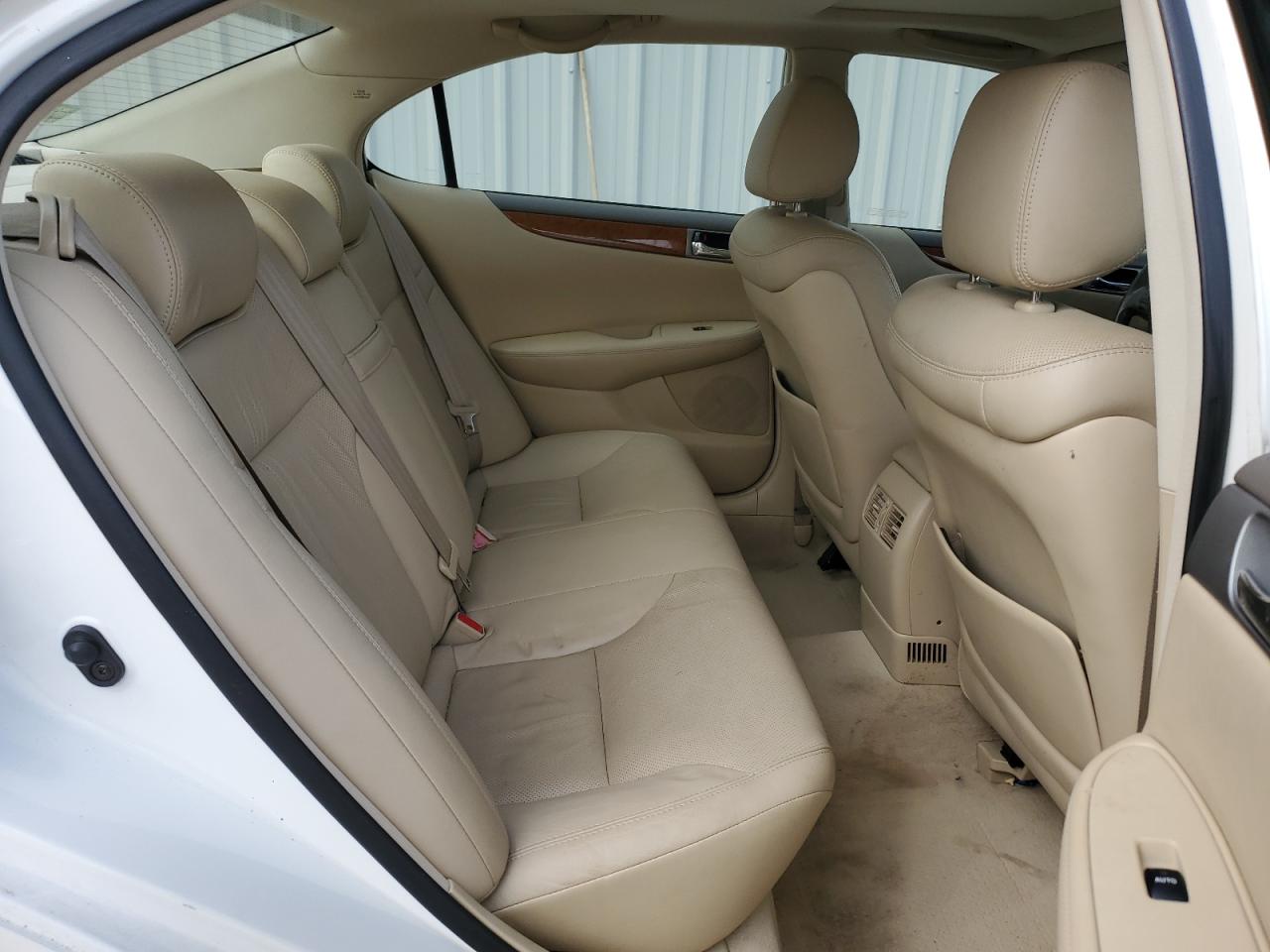 2006 Lexus ES - Image 10
