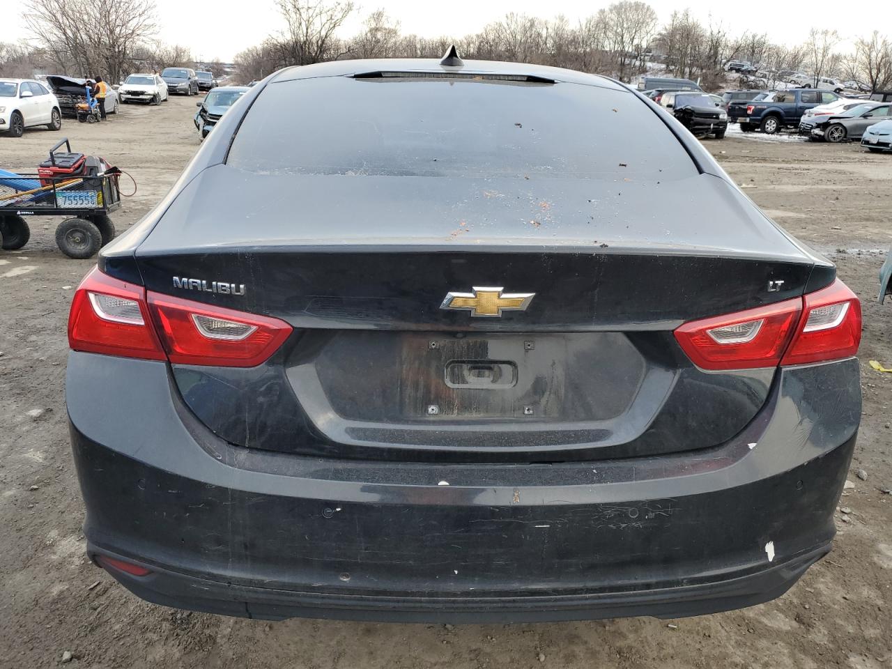 2017 Chevrolet Malibu - Image 6