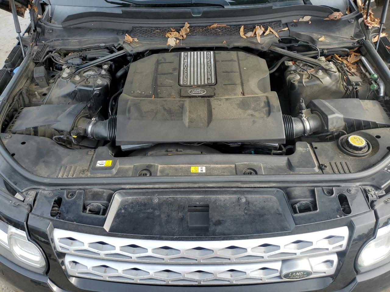 2016 Land Rover Range Rover - Image 12