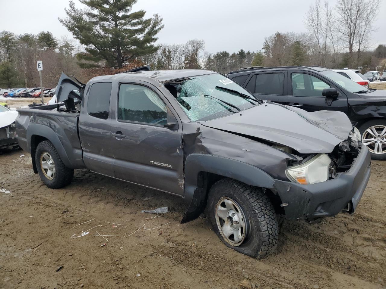 2013 Toyota Tacoma - Image 4
