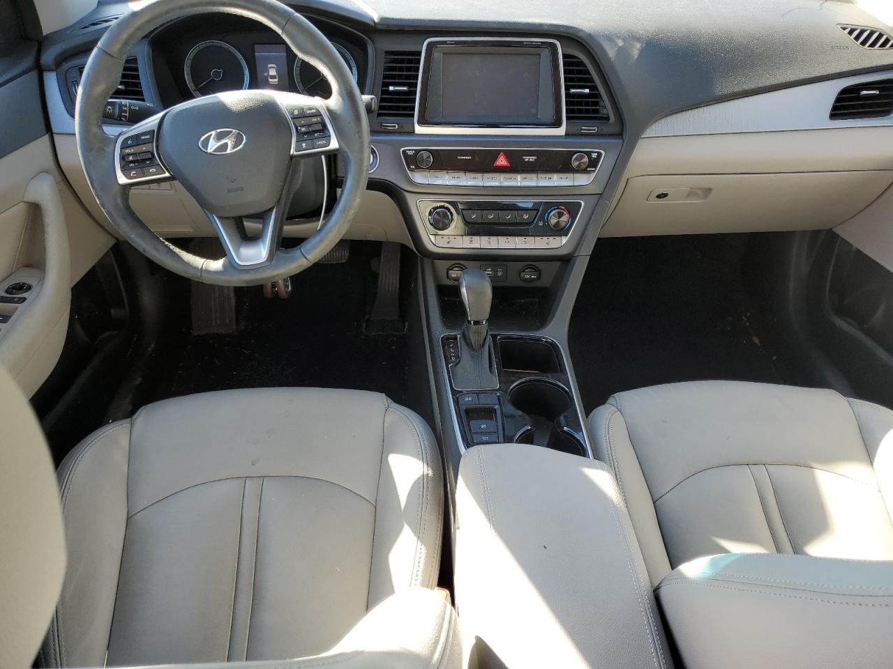 2018 Hyundai Sonata - Image 8