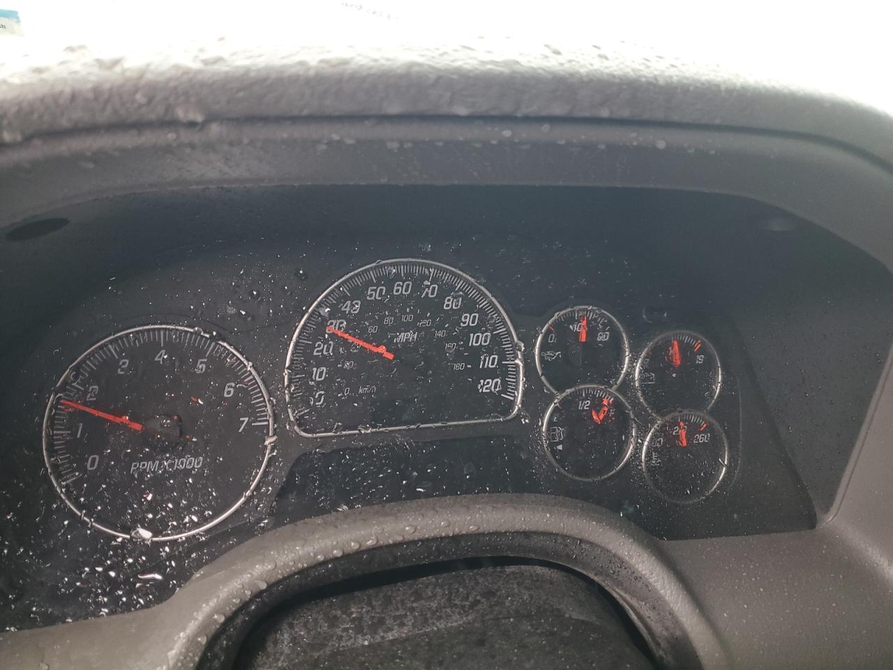 2002 GMC Envoy - Image 9