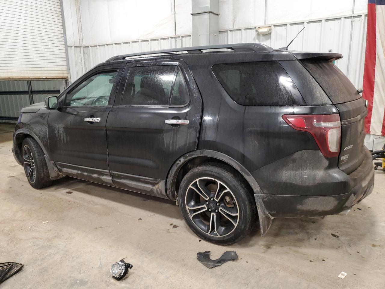 2014 Ford Explorer - Image 2