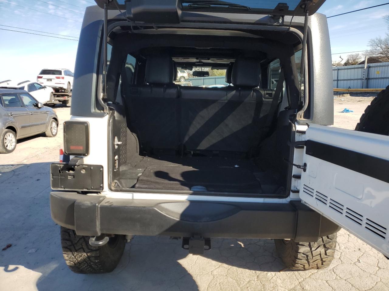 2015 Jeep Wrangler - Image 6