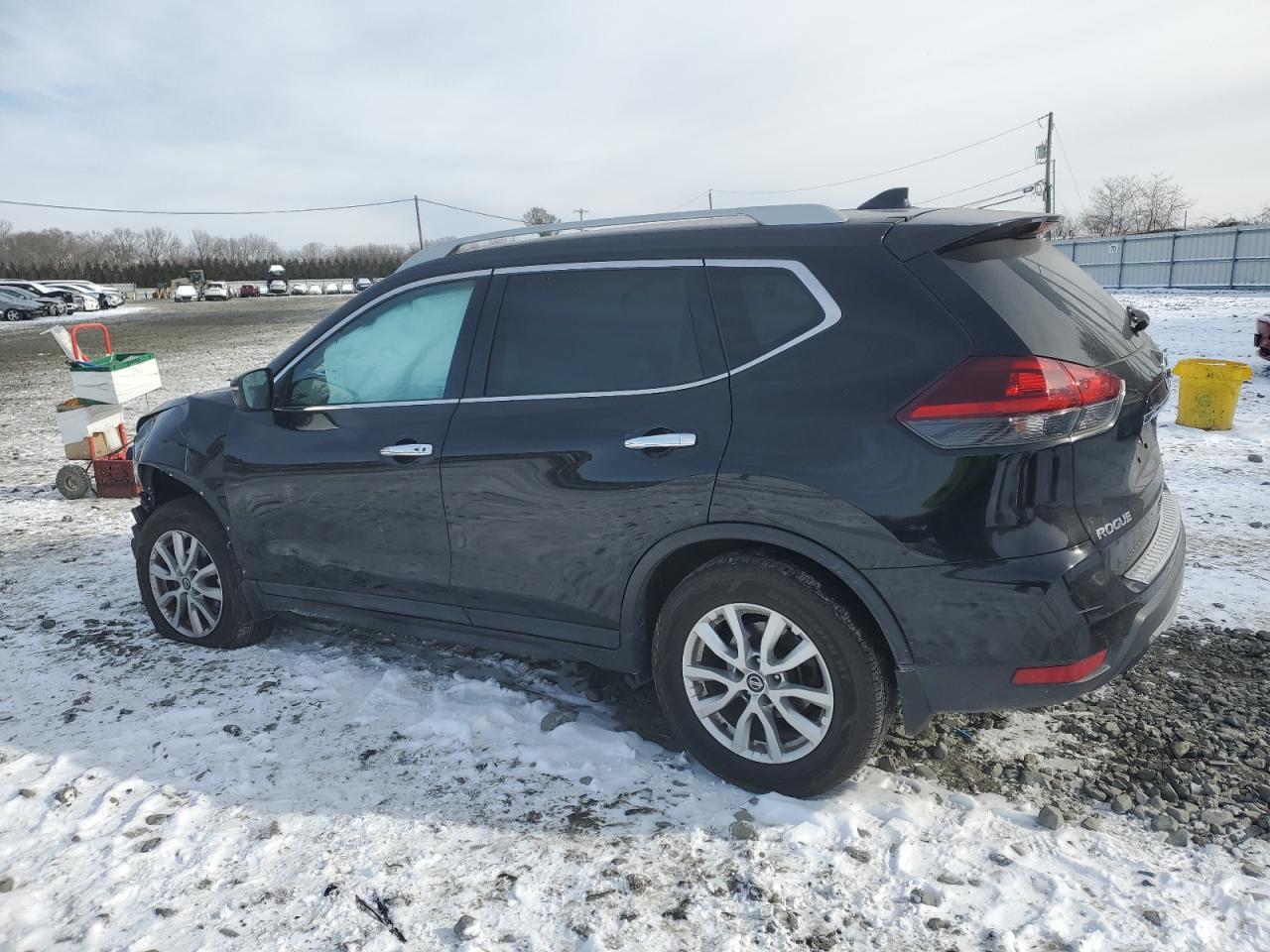2018 Nissan Rogue - Image 2