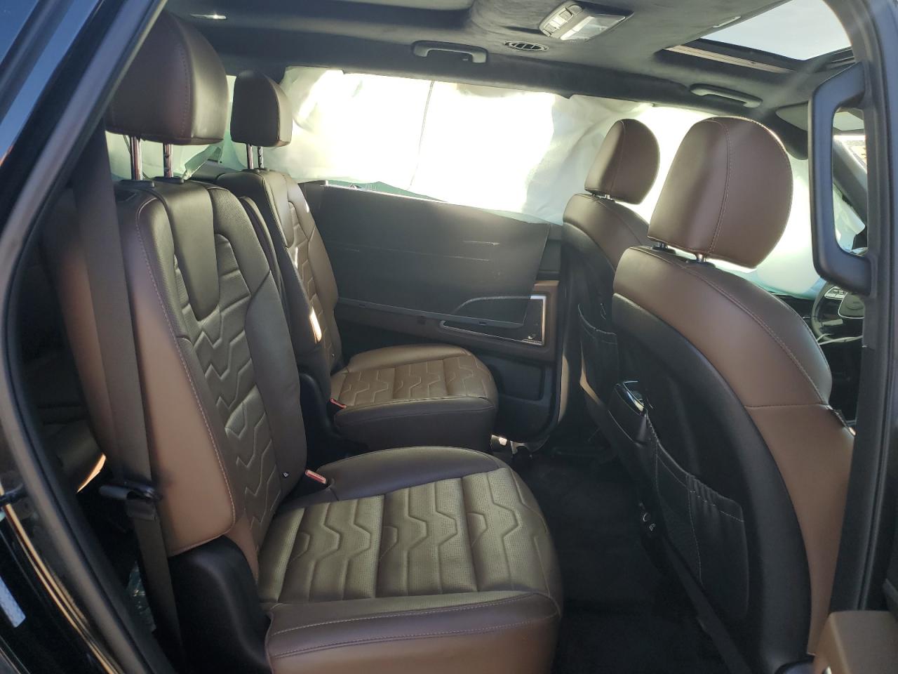 2021 Kia Telluride - Image 11
