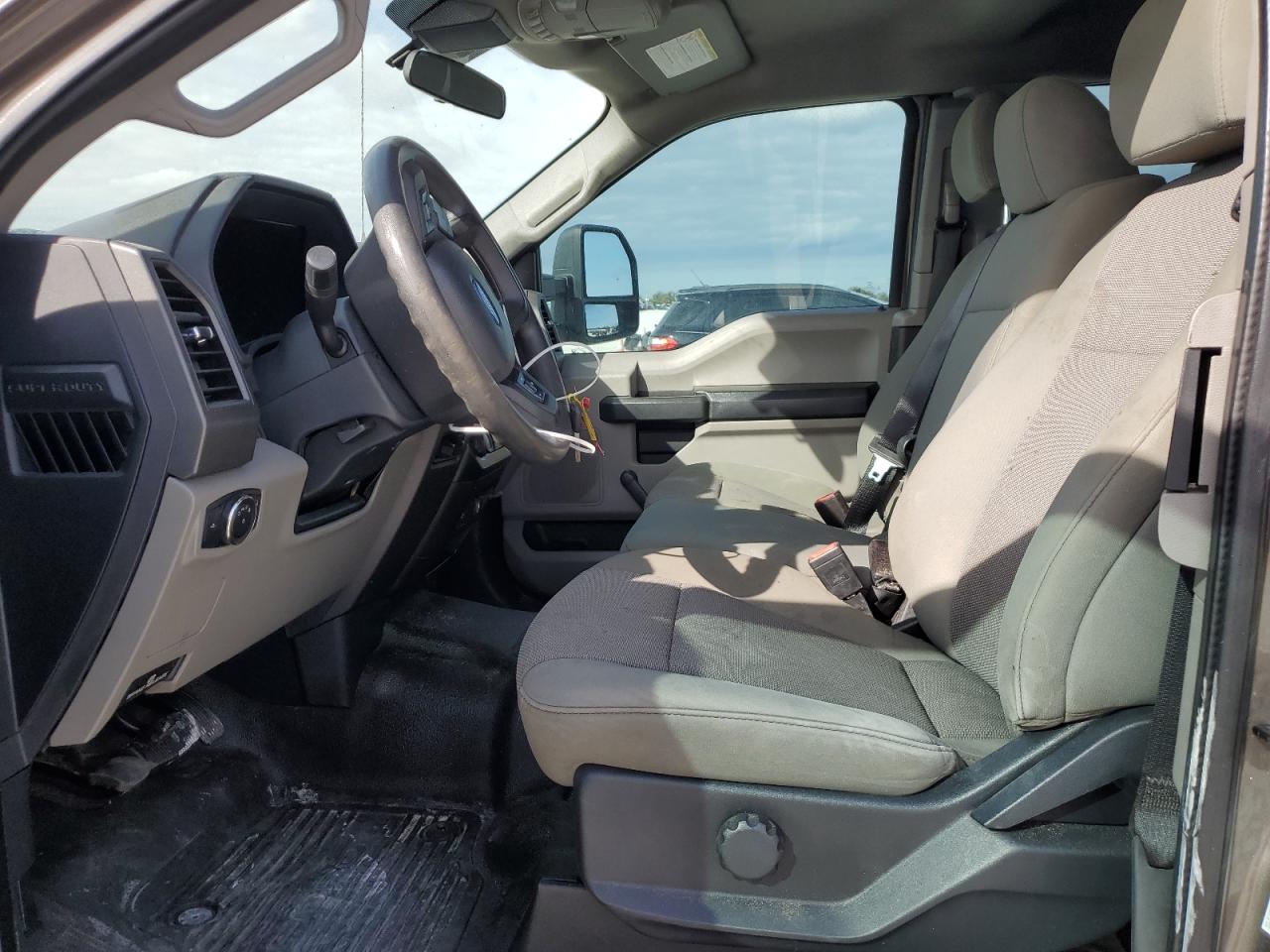 2022 Ford F250 - Image 7