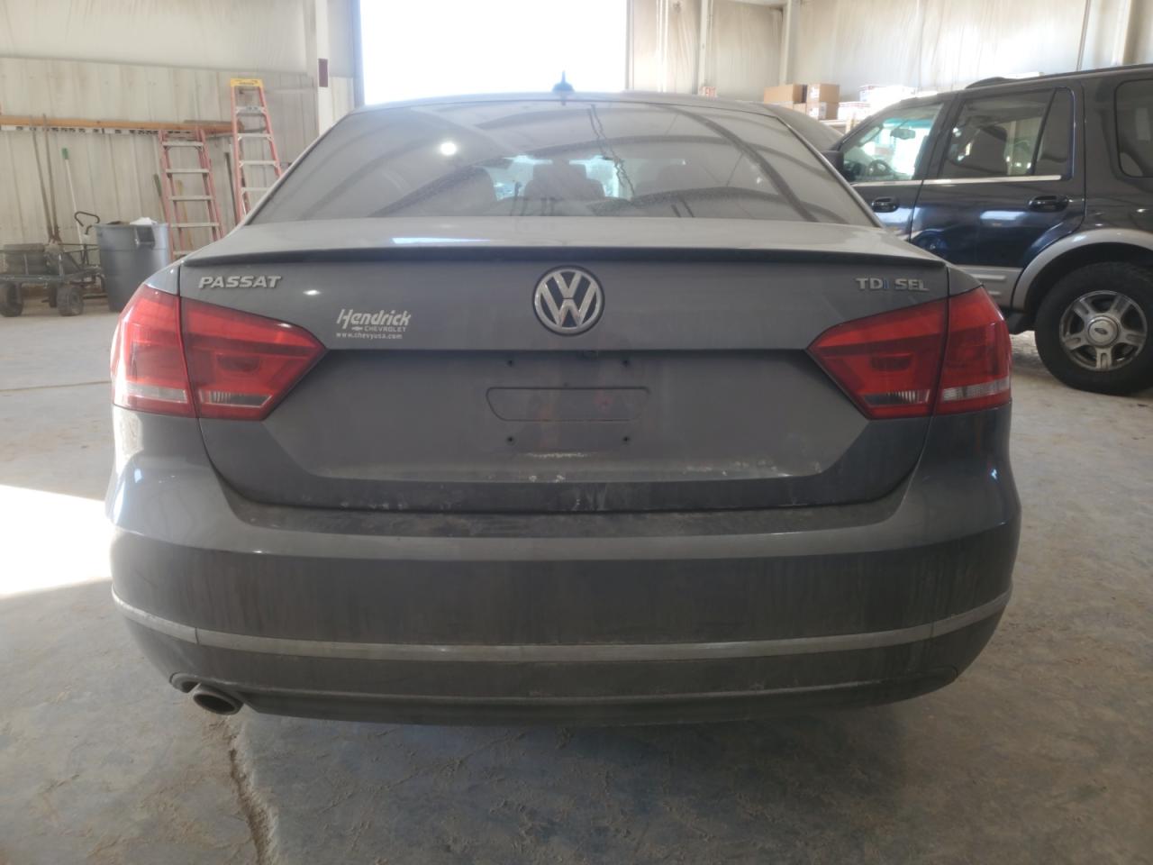 2015 Volkswagen Passat - Image 6