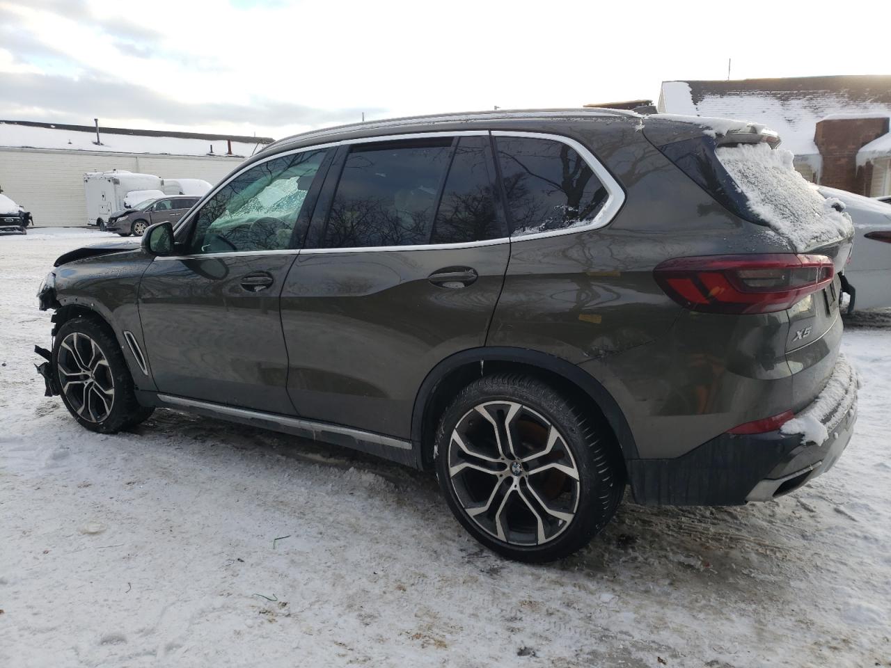 2022 BMW X5 - Image 2