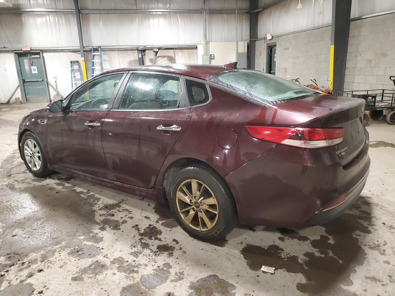 2016 Kia Optima - Image 2