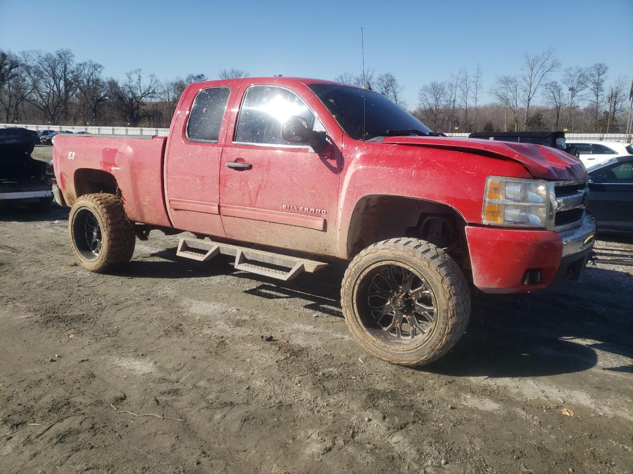 2011 Chevrolet Silverado - Image 4