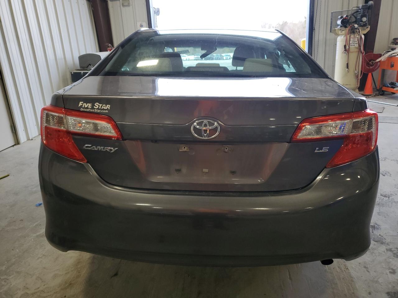2014 Toyota Camry - Image 6