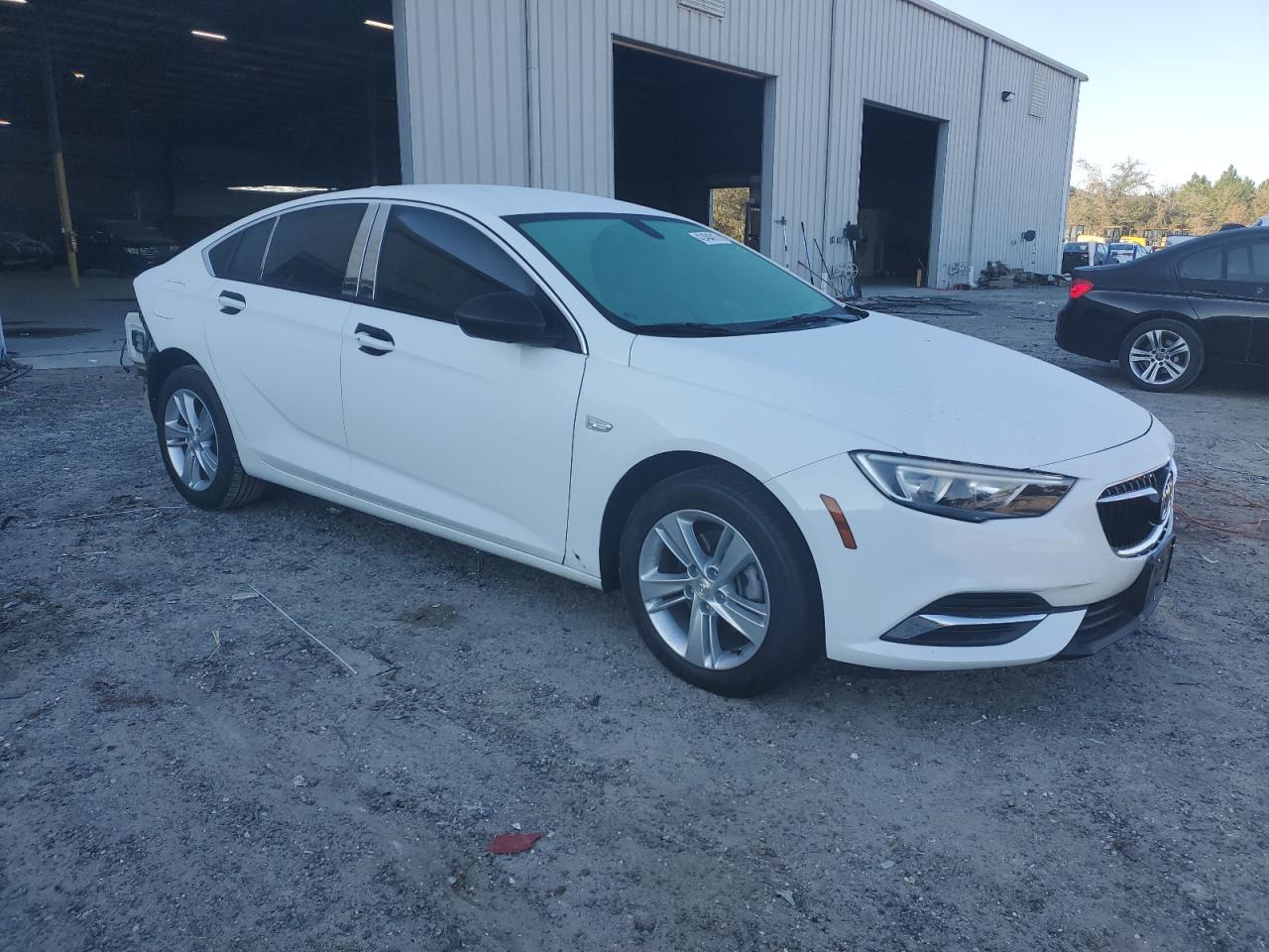 2020 Buick Regal - Image 4