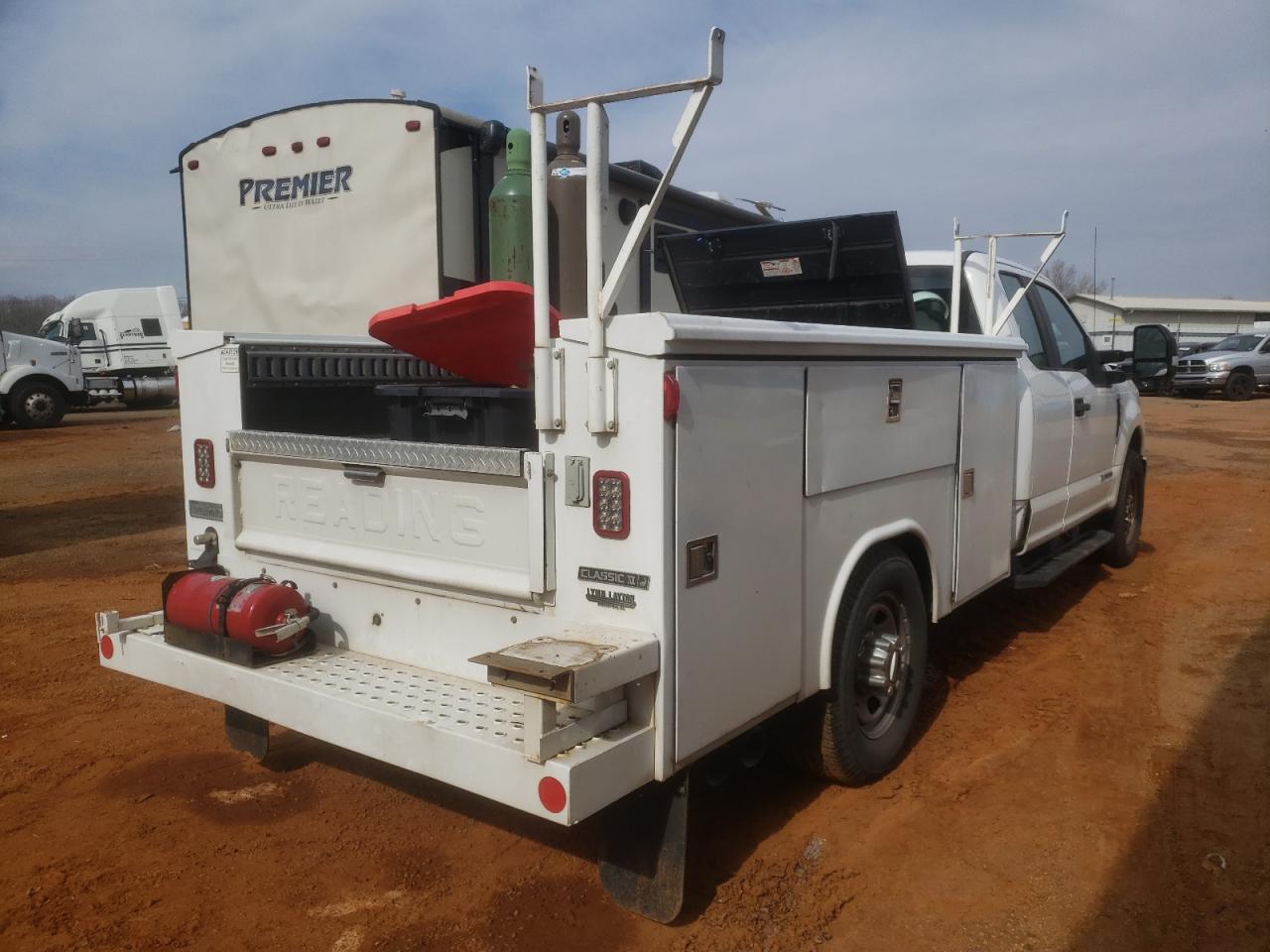 2018 Ford F350 - Image 4