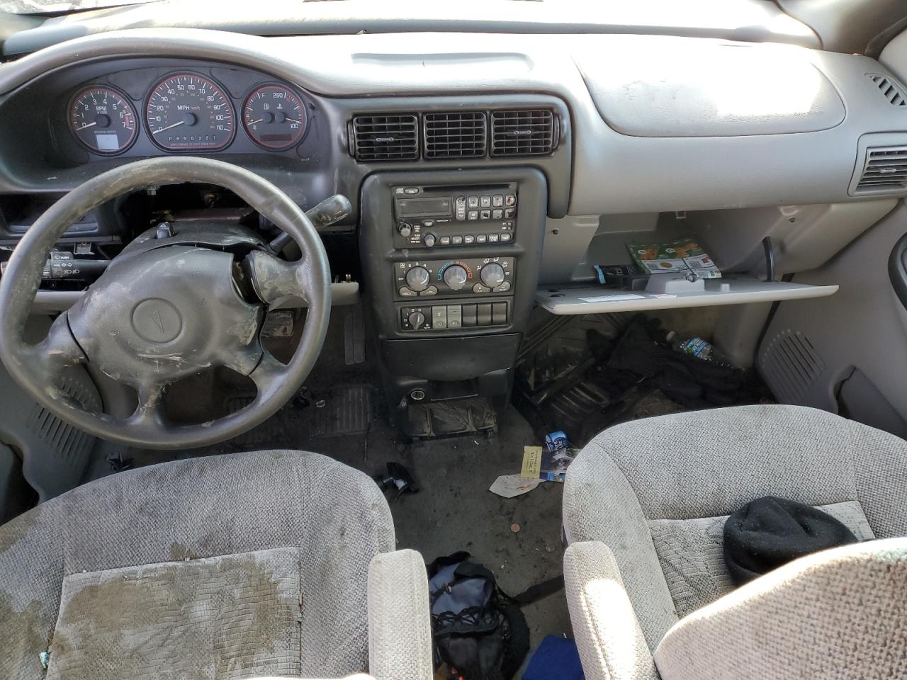 2004 Pontiac Montana - Image 8