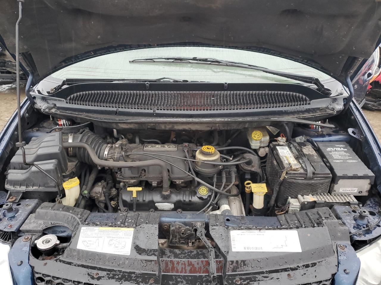 2002 Dodge Caravan - Image 14