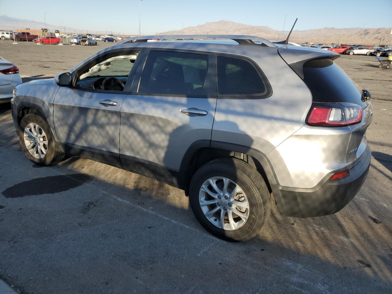 2021 Jeep Grand Cherokee - Image 2