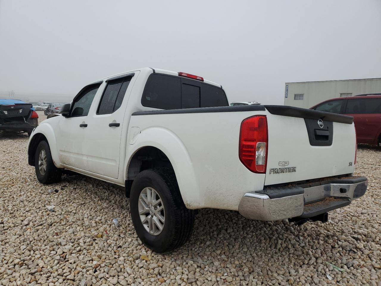 2017 Nissan Navara (Frontier) - Image 2