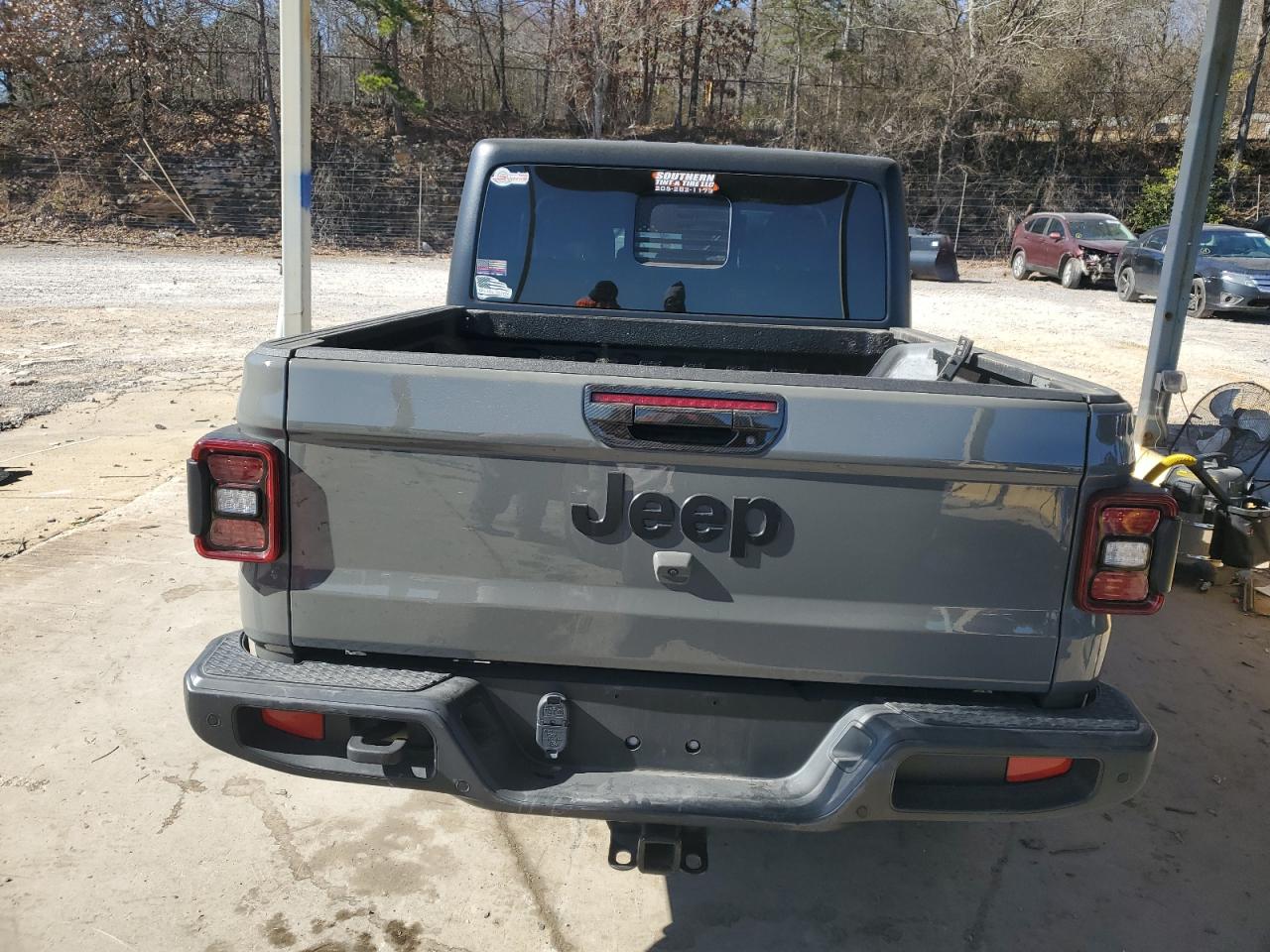 2021 Jeep Gladiator - Image 6