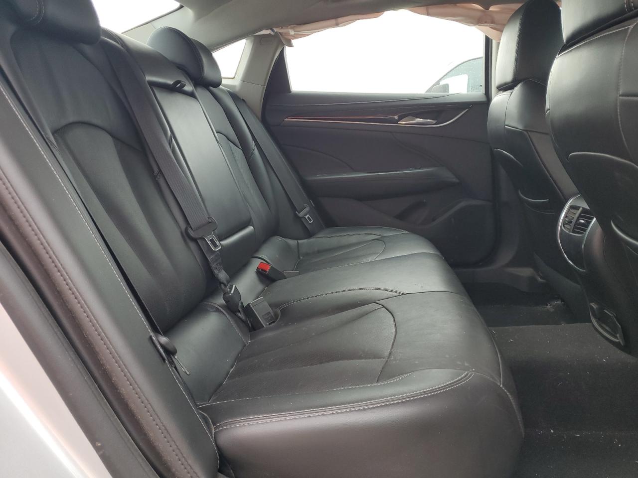 2017 Buick LaCrosse - Image 10